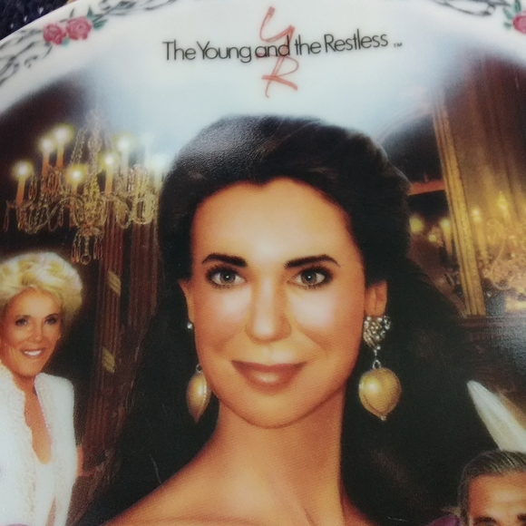 PLATE YOUNG AND THE RESTLESS DECOR HOME VINTAGE - Picture 3 of 14